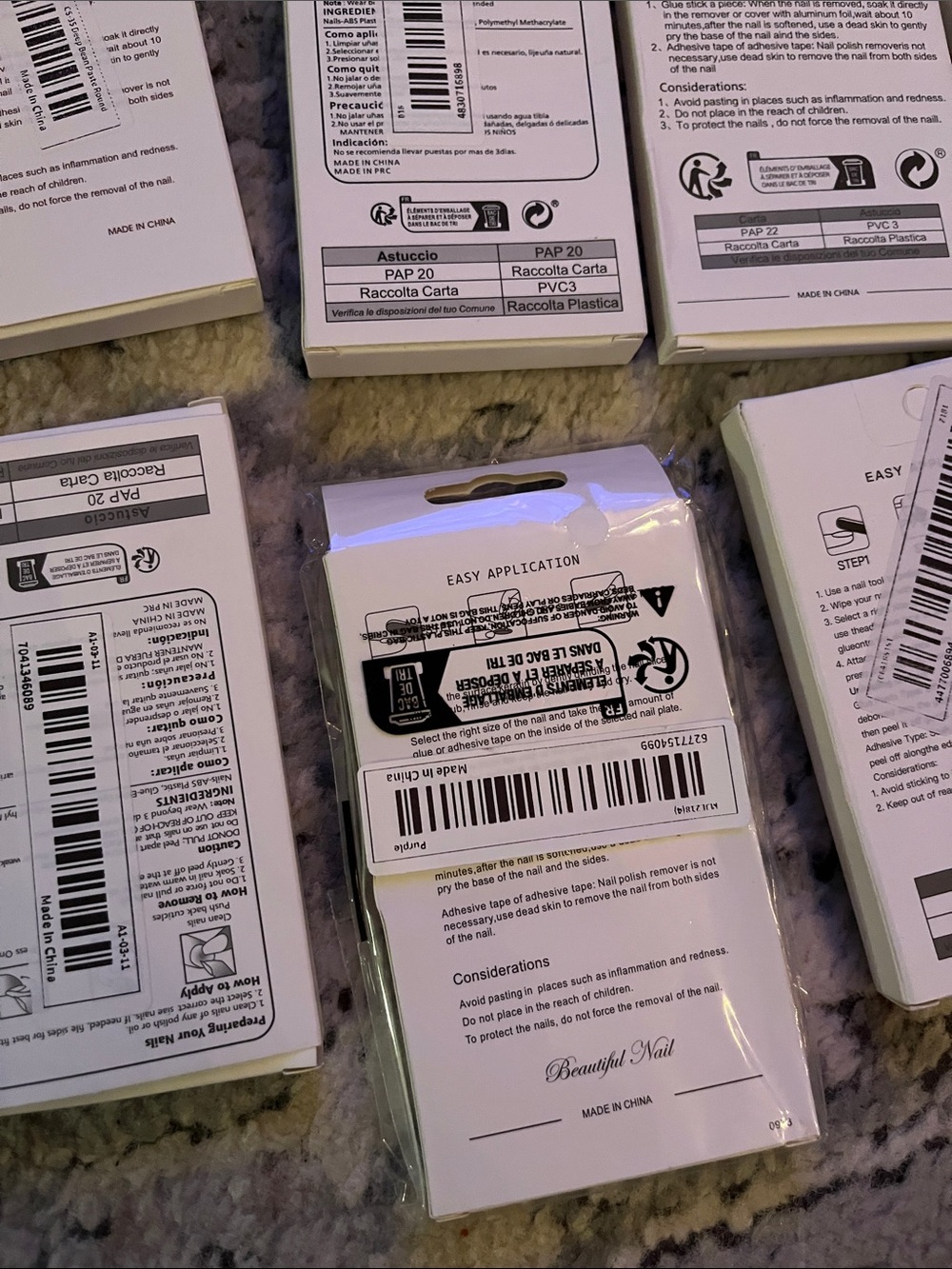 Bulk fake nails in packages - Picture 6 of 8